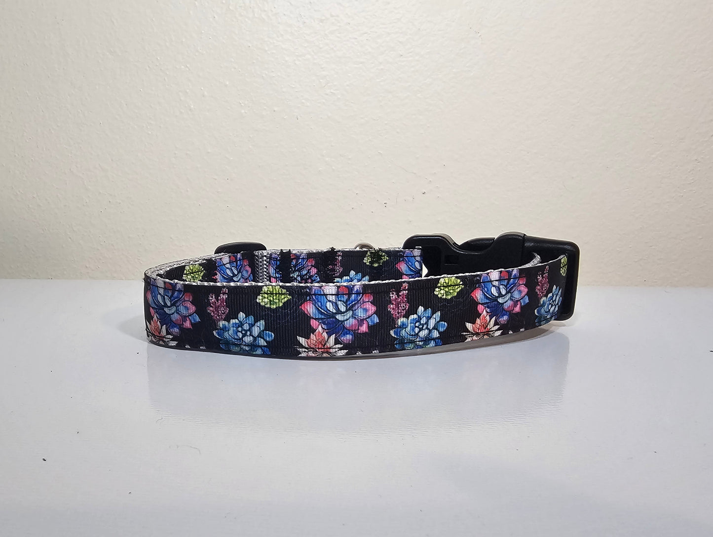 Succulent Ribbon Collar