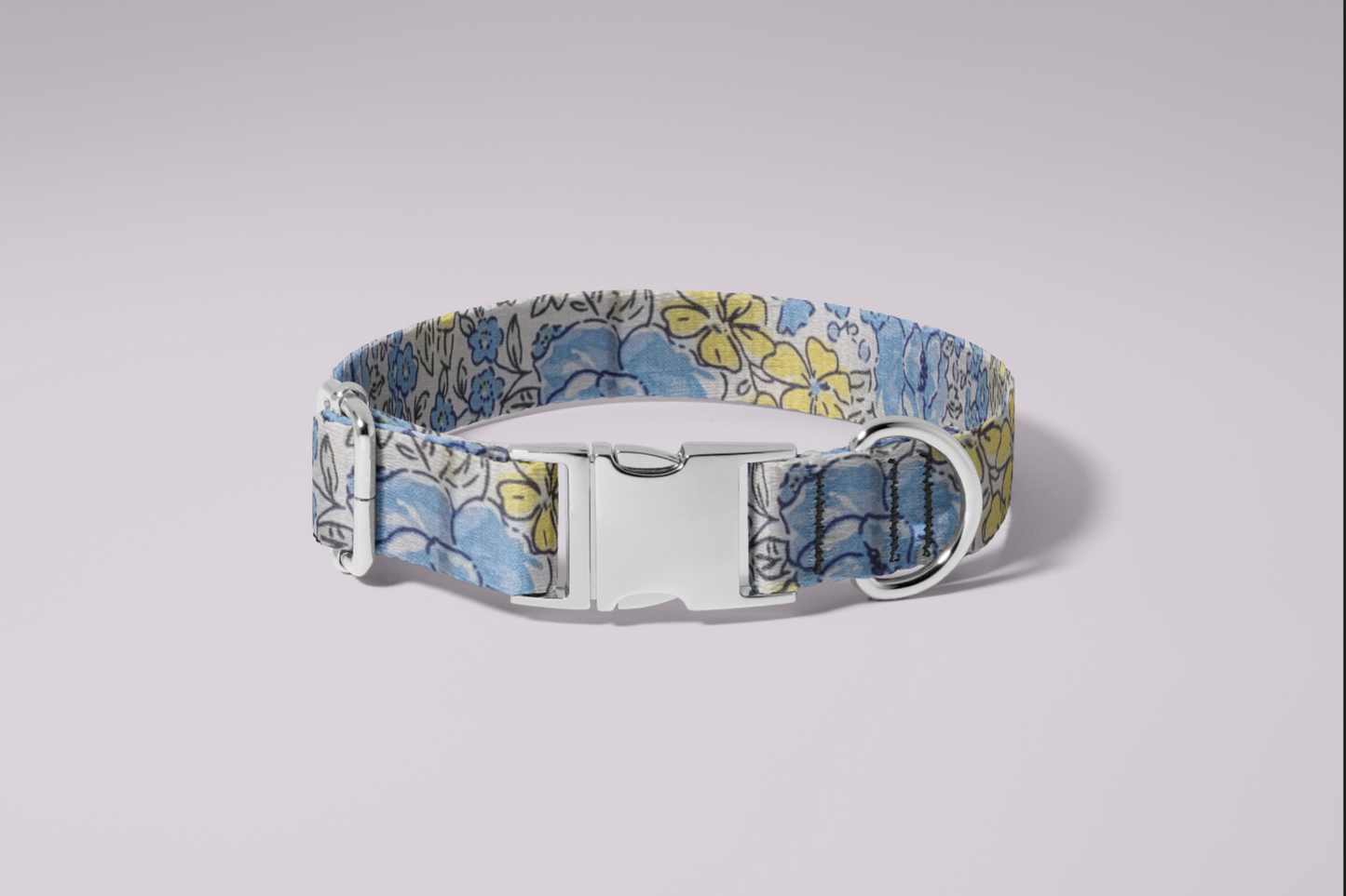 Blue Vintage Flowers Collar