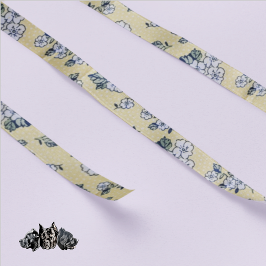 White Vintage Flowers Collar